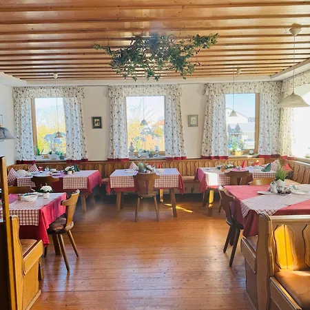 Zum Unterwirt Inn *